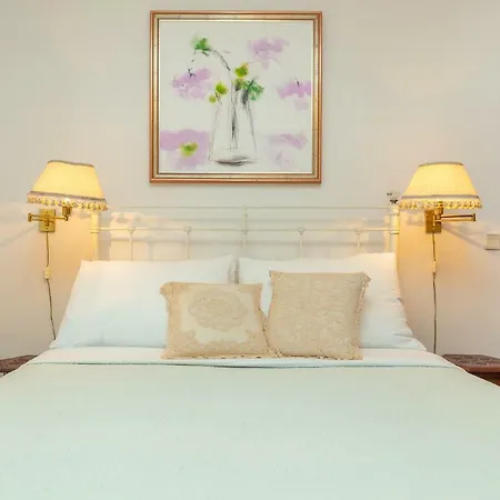 Allure Gardens Apartman